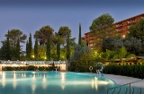 Veduta esterna e piscina del Parador de Córdoba