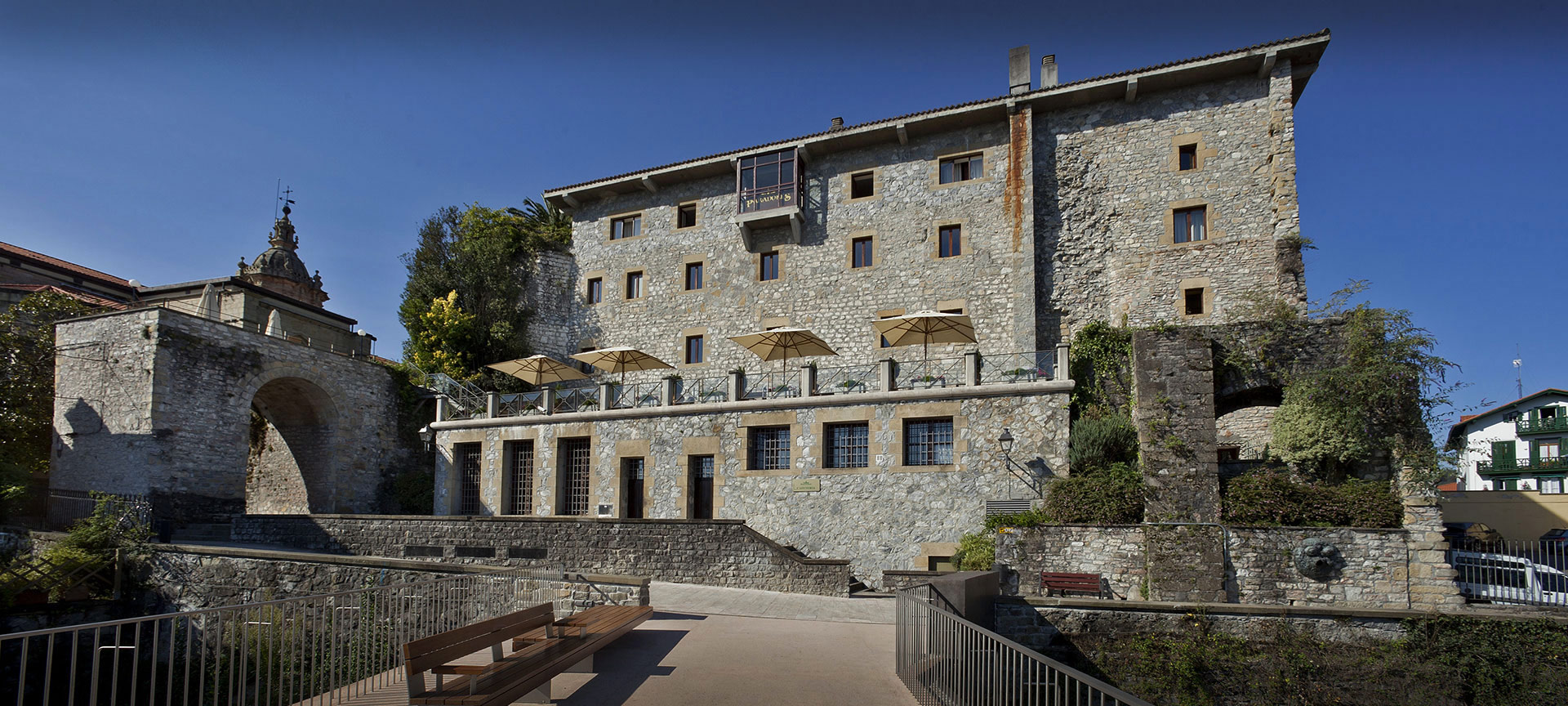 Vista externa do Parador de Hondarribia Vista externa do Parador de Hondarribia