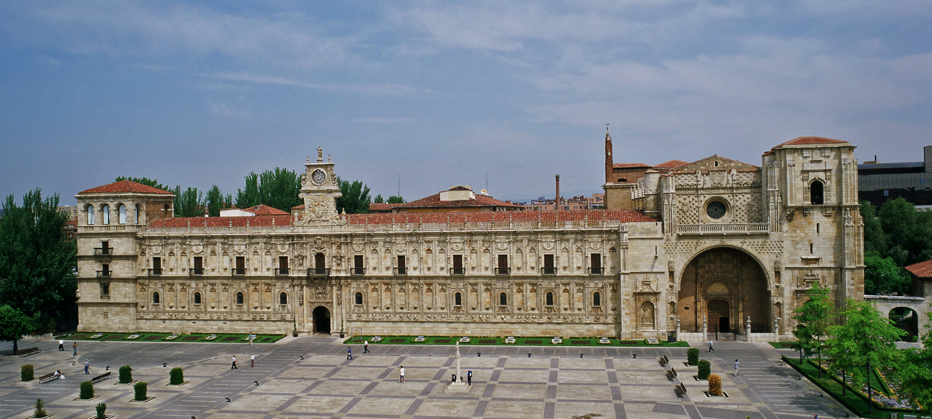 Vue extérieure du Parador de León Vue extérieure du Parador de León