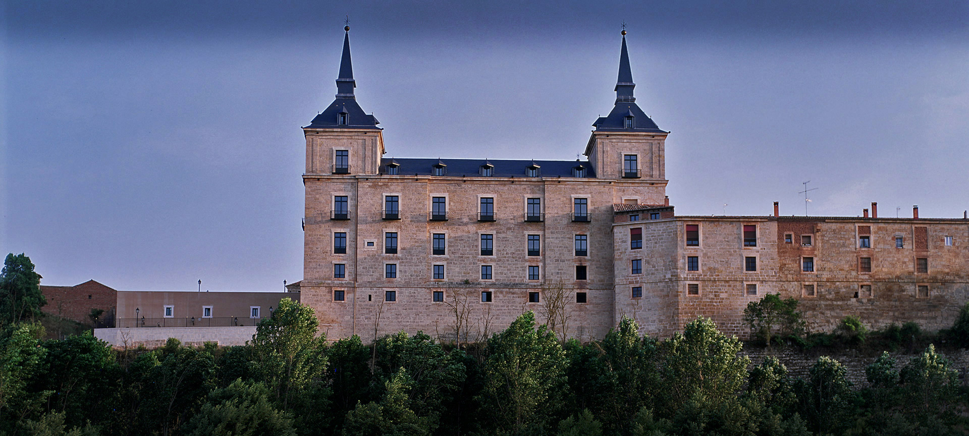 Veduta esterna del Parador de Lerma Veduta esterna del Parador de Lerma