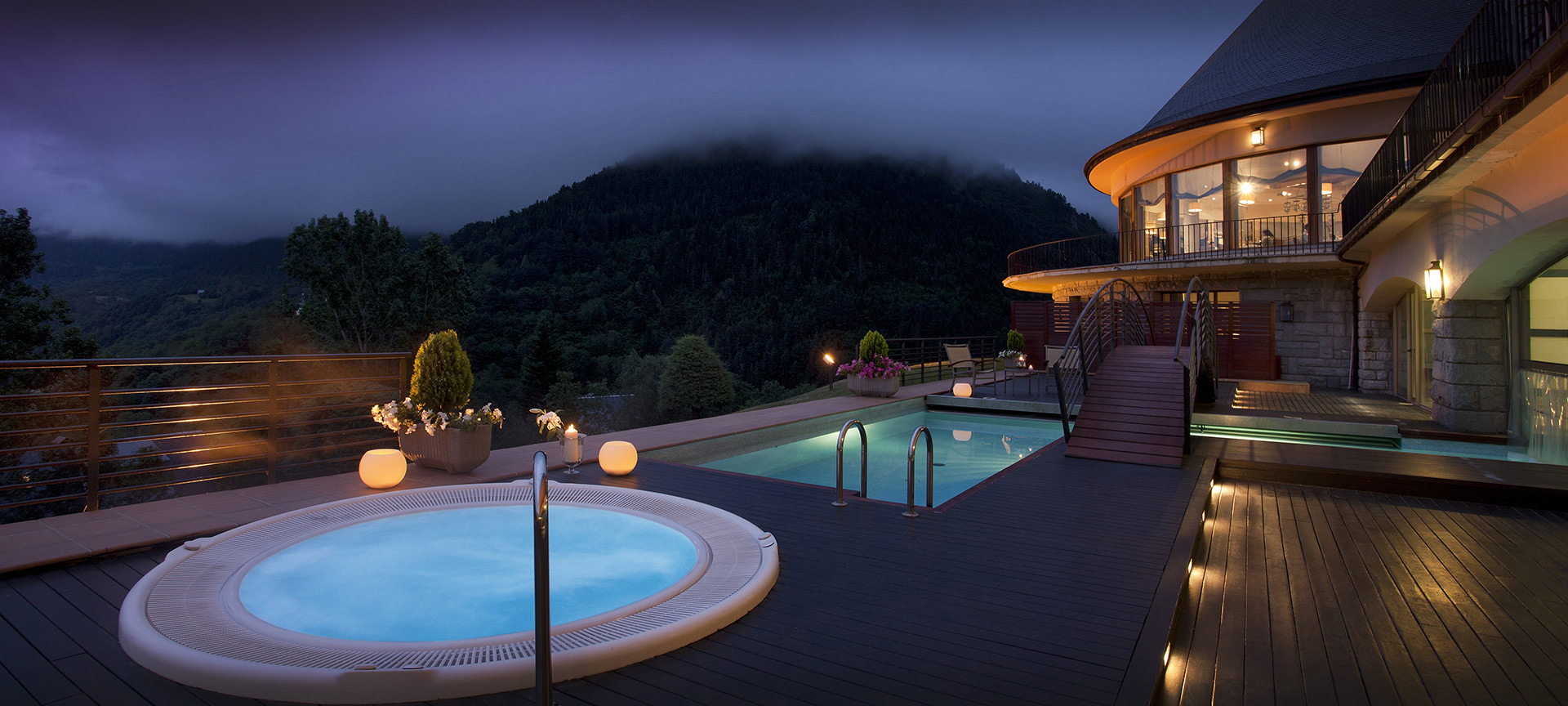 Veduta della struttura di Spa & Wellness del Parador de Vielha Veduta della struttura di Spa & Wellness del Parador de Vielha