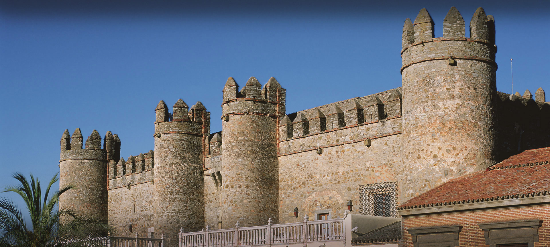 Vista externa do Parador de Zafra Vista externa do Parador de Zafra