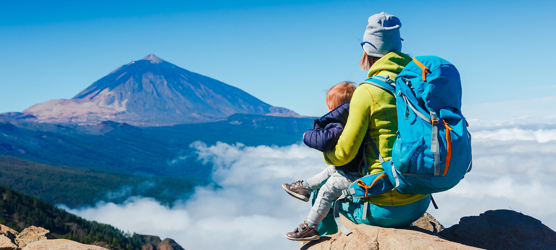 Familia en el Parque Nacional del Teide Familia en el Parque Nacional del Teide