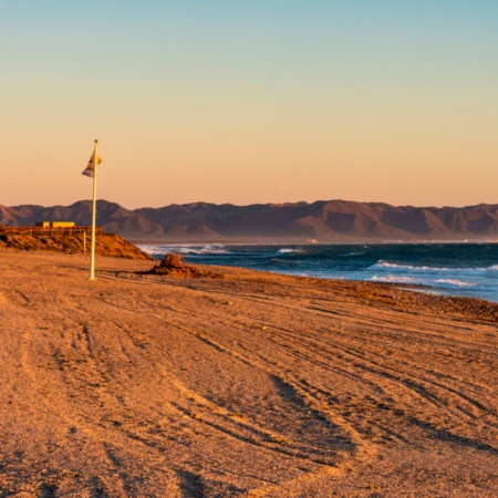 Spiaggia di El Toyo ad Almería, Andalusia