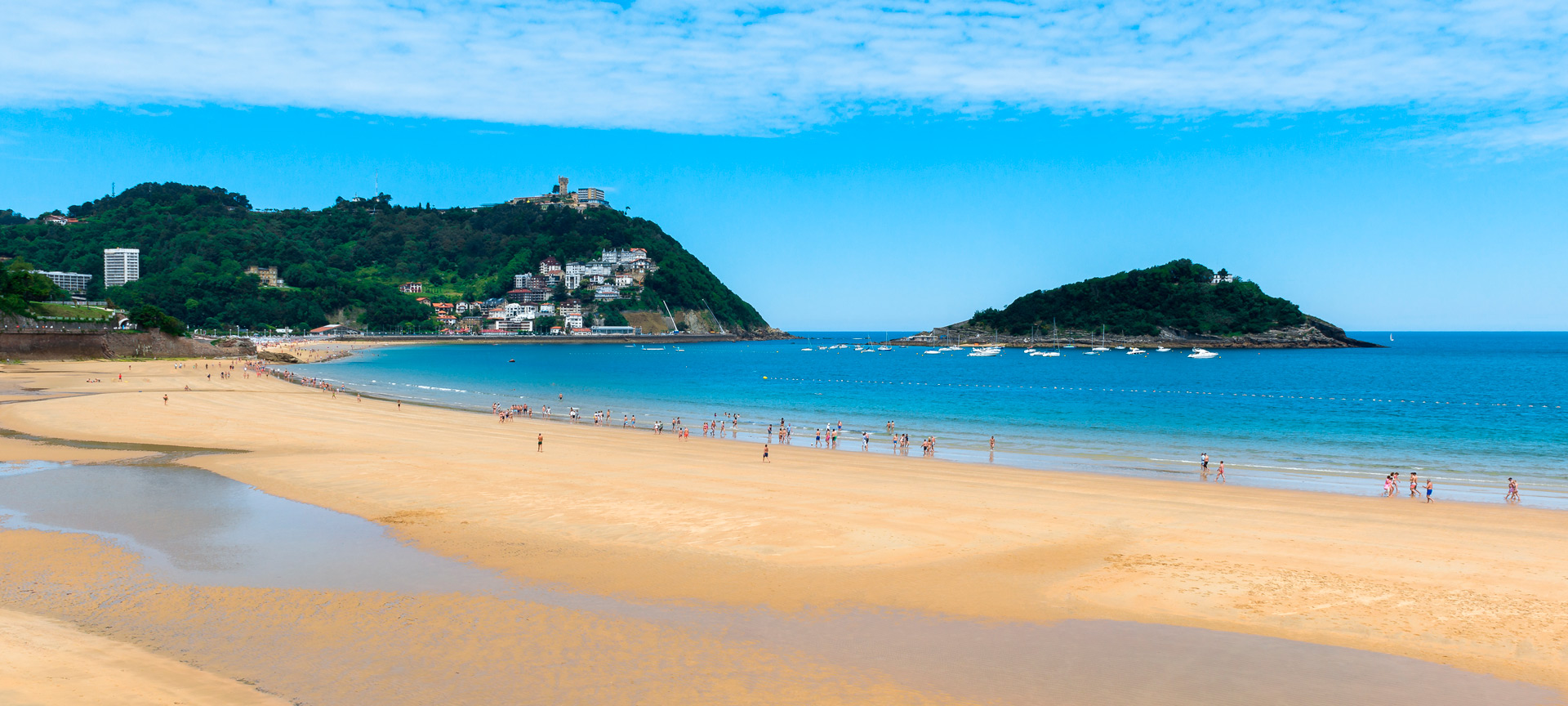 Spiaggia di La Concha a San Sebastián (Gipuzkoa, Paesi Baschi) Spiaggia di La Concha a San Sebastián (Gipuzkoa, Paesi Baschi)
