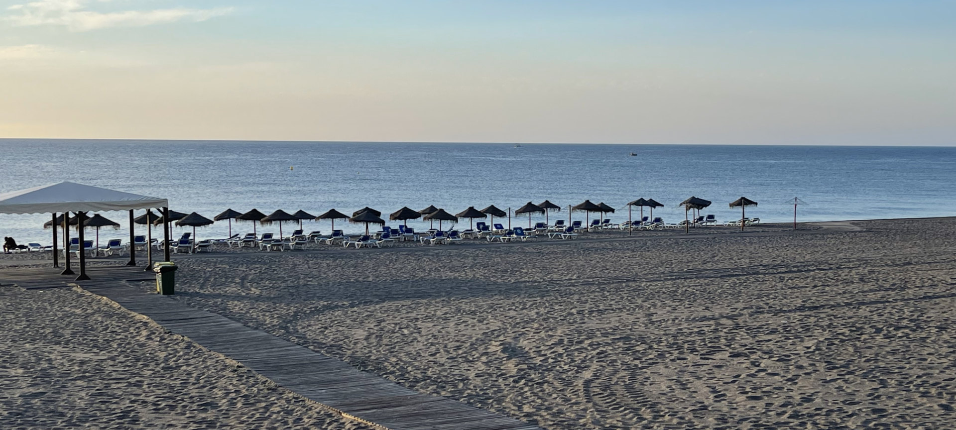 Playa de Marina de la Torre de Mojácar en Almería, Andalucía Playa de Marina de la Torre de Mojácar en Almería, Andalucía