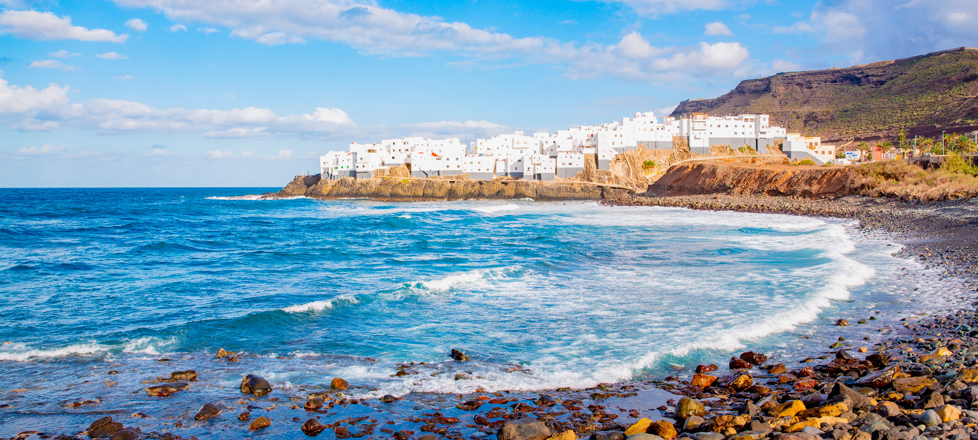 Praia de San Felipe de Santa Maria de Guia, em Gran Canaria, Ilhas Canárias Praia de San Felipe de Santa Maria de Guia, em Gran Canaria, Ilhas Canárias
