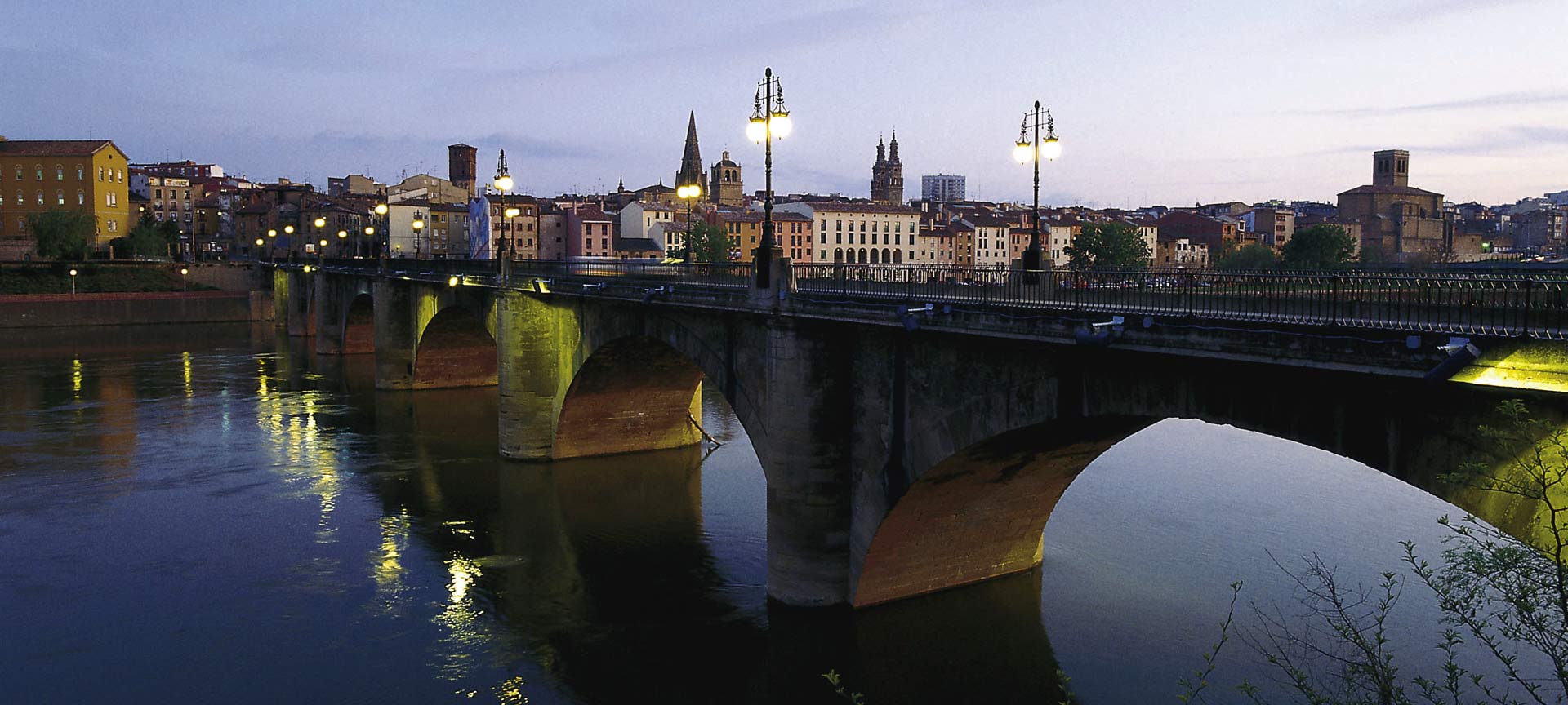 Puente de Piedra de Logroño Puente de Piedra de Logroño