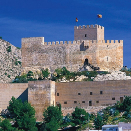 Zamek w Petrer. Alicante.