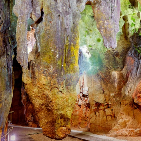 Jaskinia Cueva de las Calaveras. Alicante.