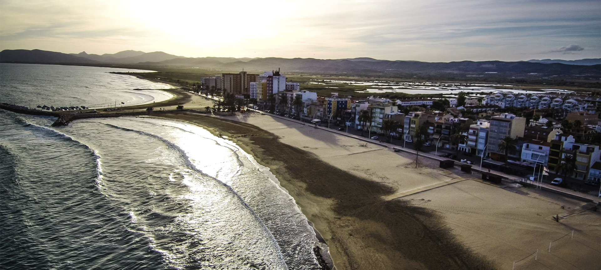 Playa de Torrenostra, en Torreblanca (Castellón, Comunidad Valenciana) Playa de Torrenostra, en Torreblanca (Castellón, Comunidad Valenciana)