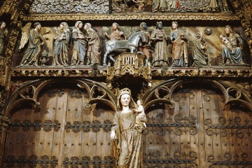 Portique de l'église Santa María de los Reyes à Laguardia, Álava (Pays basque)