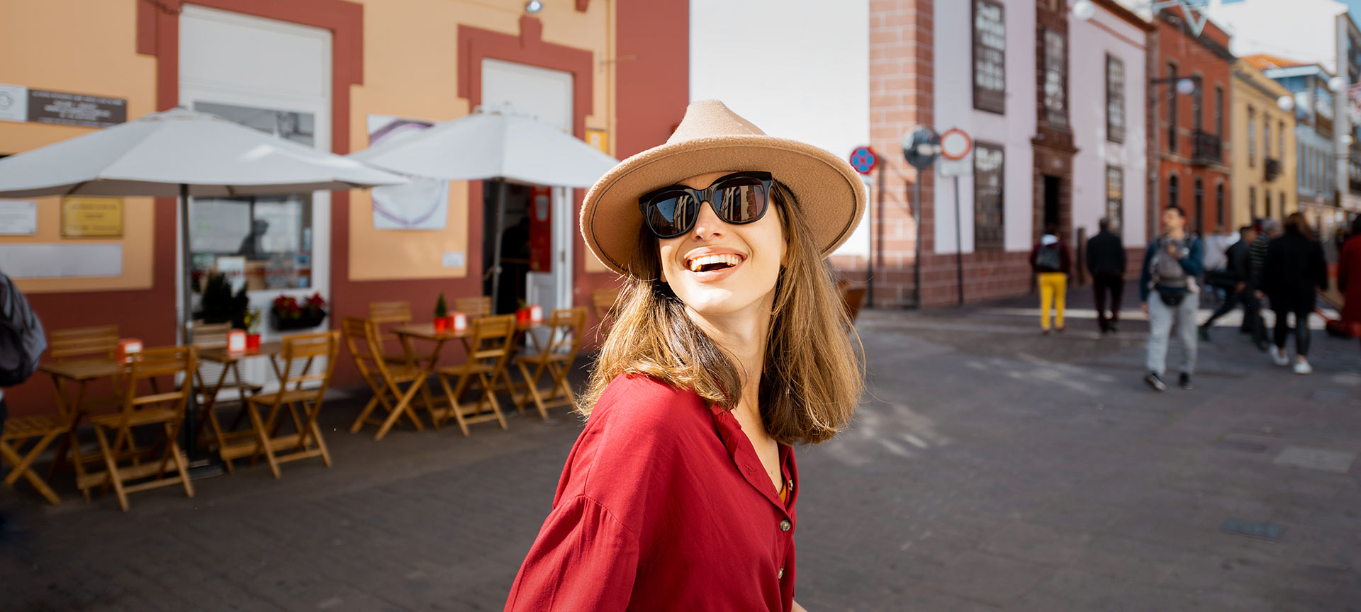 Turista en San Cristobal de la Laguna, Tenerife, Islas Canarias Turista en San Cristobal de la Laguna, Tenerife, Islas Canarias