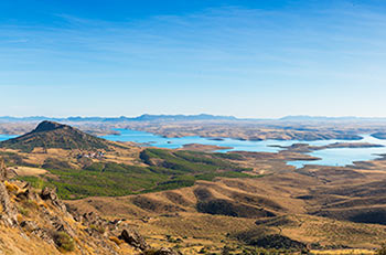 Embalse de Orellana la vieja en Badajoz, Extremadura Embalse de Orellana la vieja en Badajoz, Extremadura