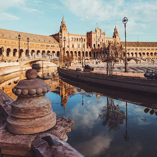 Plaza de España en Sevilla, Andalucía Plaza de España en Sevilla, Andalucía