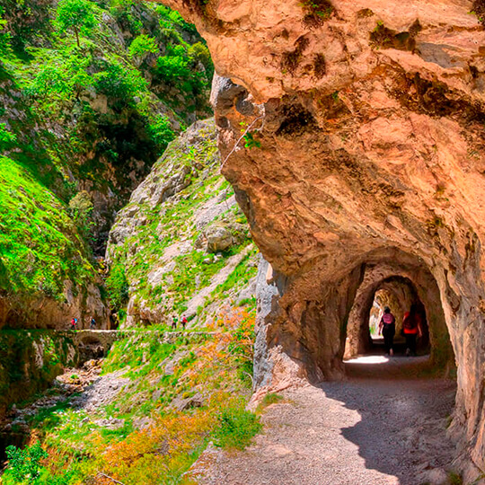 Tunnel dell'itinerario del Cares