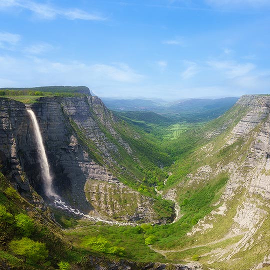 The Salto de Nervión, on the border between Álava and Burgos The Salto de Nervión, on the border between Álava and Burgos