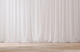 Balenciaga. Cortinas Blancas