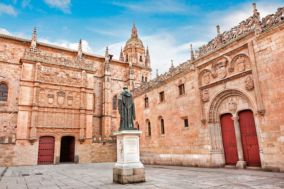 Fachada de la Universidad de Salamanca Fachada de la Universidad de Salamanca
