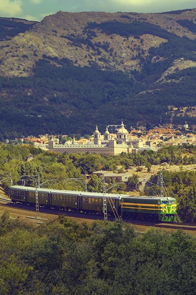 Comienza la temporada de trenes turísticos: a bordo de palacios sobre raíles