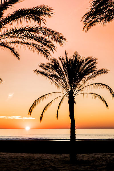 Amanecer en la playa de Cullera, Valencia Amanecer en la playa de Cullera, Valencia