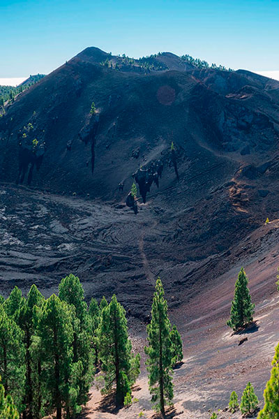 Crater Duraznero en la Ruta de los Volcanes en La Palma, Islas Canarias Crater Duraznero en la Ruta de los Volcanes en La Palma, Islas Canarias
