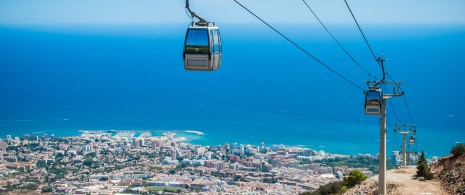 Funivia di Benalmádena dalla cima di Calamorro. Malaga