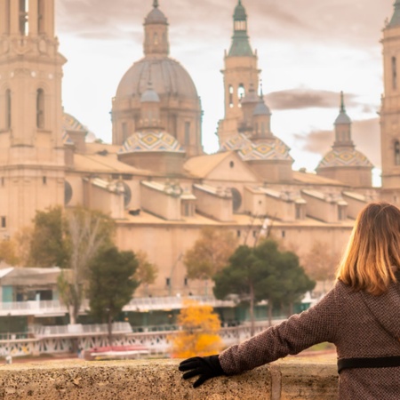 Die Basilika El Pilar in Zaragoza