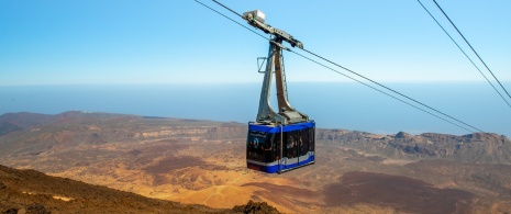 Funivia del Teide che sale sul vulcano. Tenerife