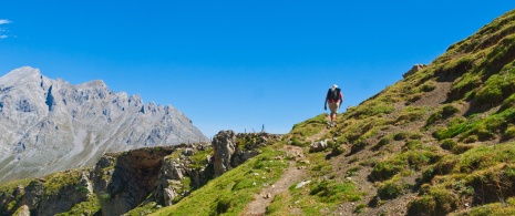 Tourist in the Camaleño valley, in Cantabria's Picos de Europa National Park