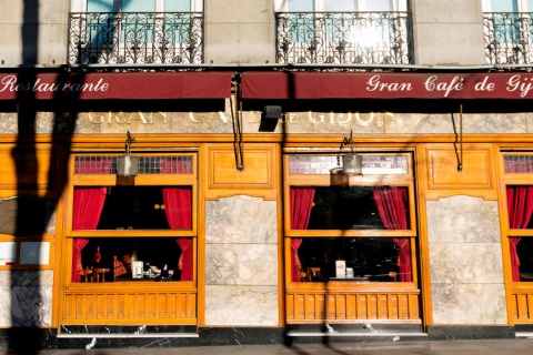 Façade du Café Gijón, Madrid