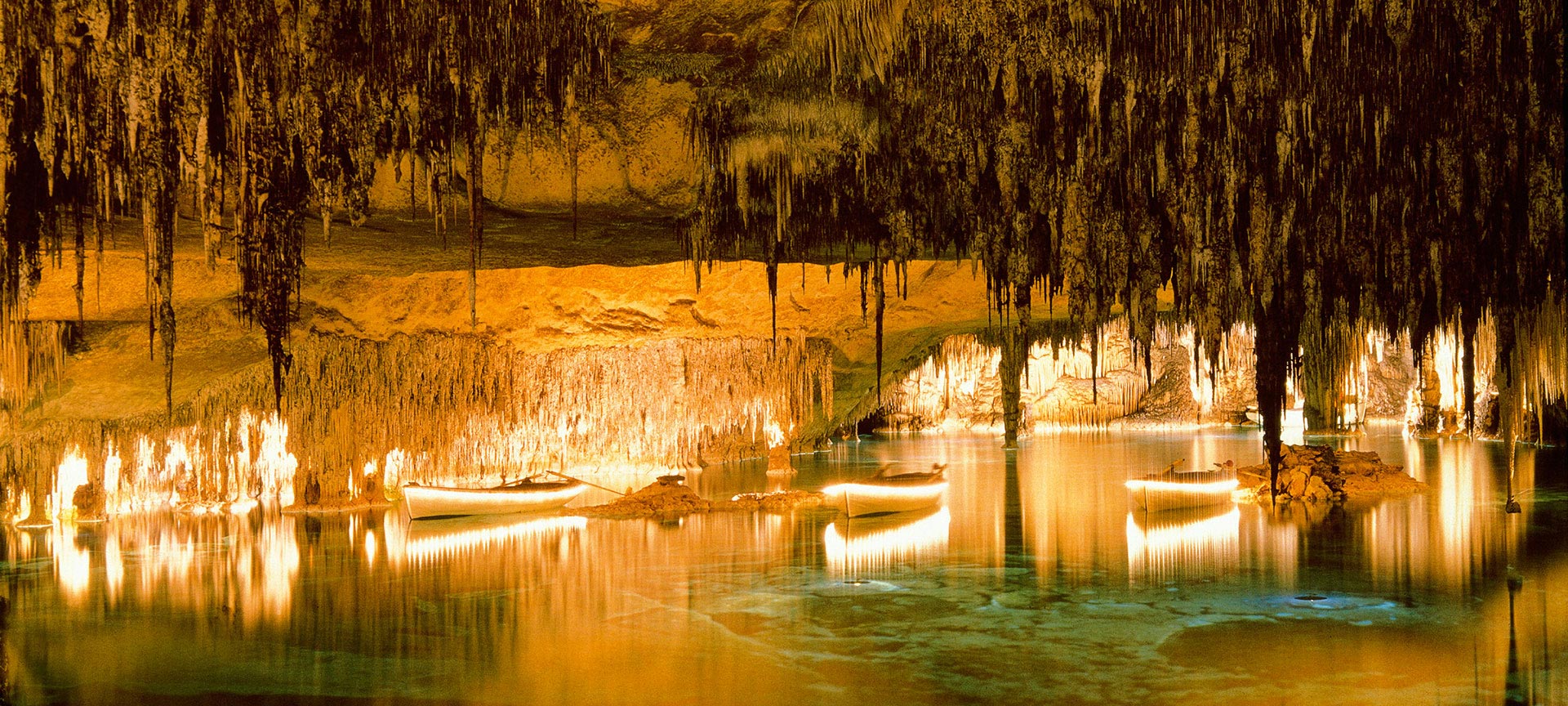 Cuevas del Drach en Manacor, Mallorca Cuevas del Drach en Manacor, Mallorca