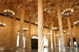Interior da Lonja de la Seda, em Valência
