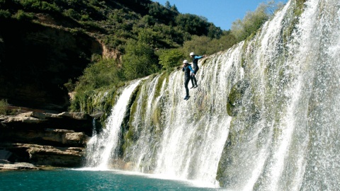 Chute d'eau naturelle à Bierge